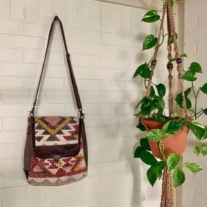 Myra Aztec pattern messenger bag